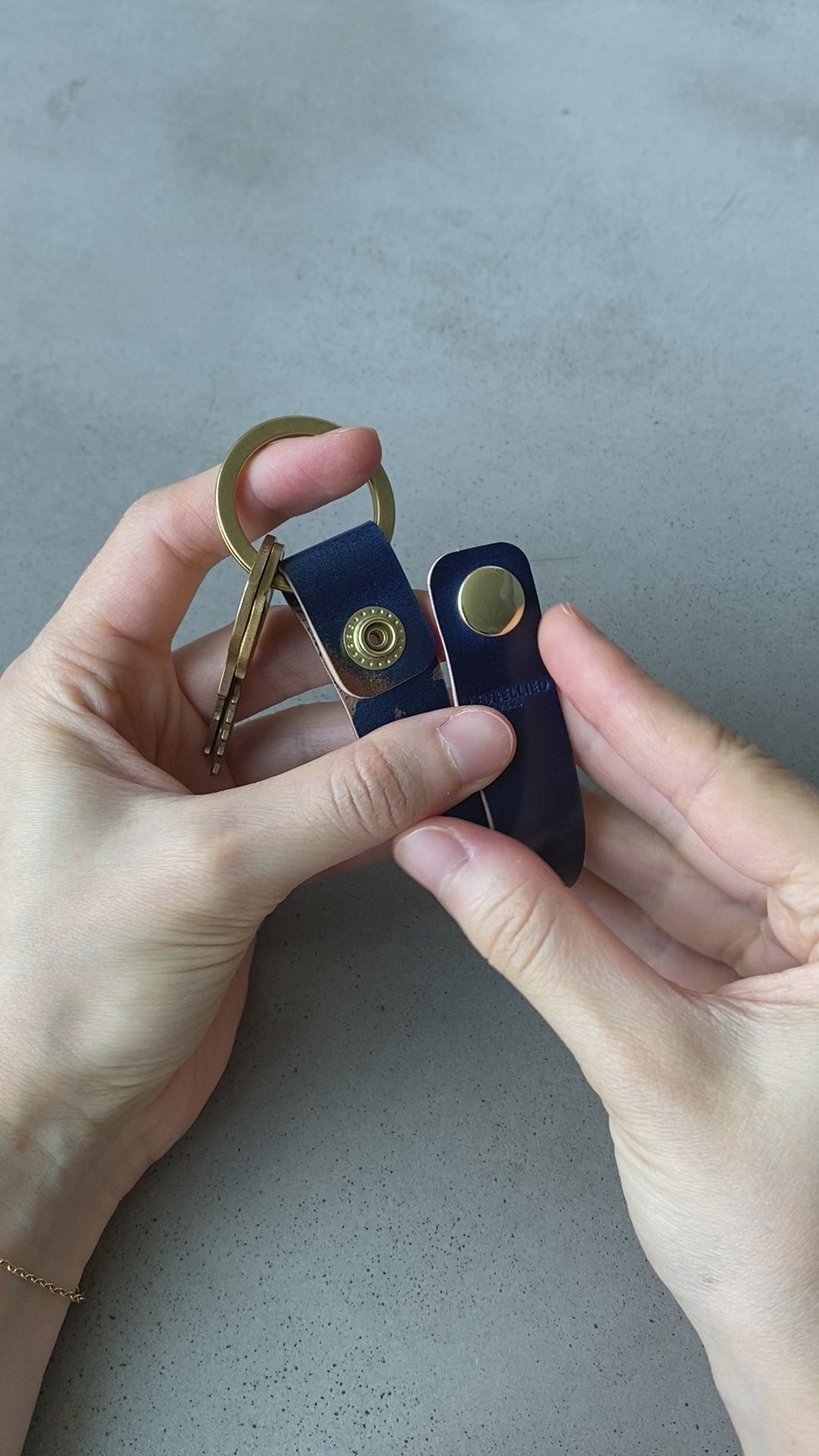 
                  
                    Load and play video in Gallery viewer, The Cordovan Keychain - Blue
                  
                